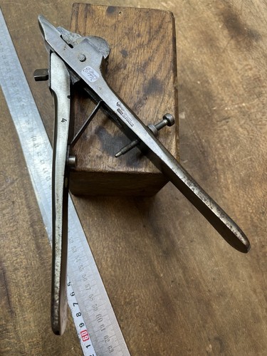 Pince avoyer outils - pince,
