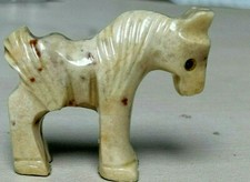 Animal Pierre des Andes cheval haut 3 cm, long 3,5 cm / 14 g