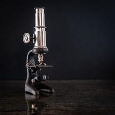 Microscope ancien métal