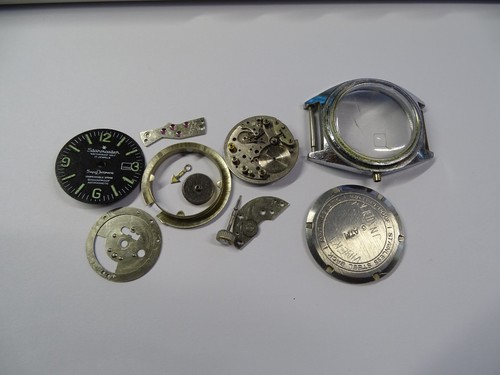 Pieces carcasse montre - carcasse, cattin