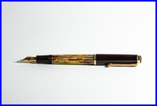 Dummy pelikan 400 stylo - stylo, À