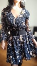 Robe ample bleu marine fleurs