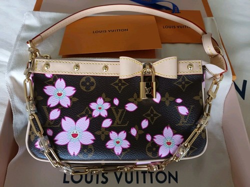 Brand new louis vuitton - °brand, new°