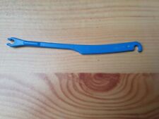 1 tige attelage bleu ,chariot