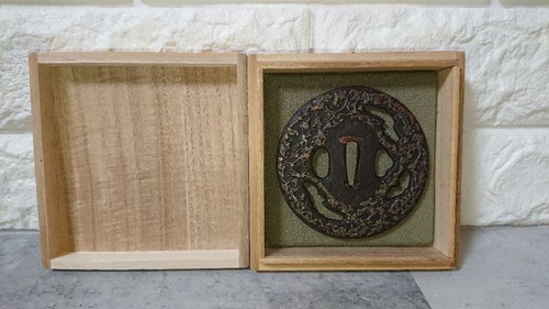 Ancien garde épée japonais