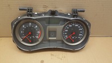 Bloc Compteur Vitesse compte tours Renault Clio 3 REF 8200761861  