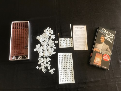 Jeu plateau mastermind - de,