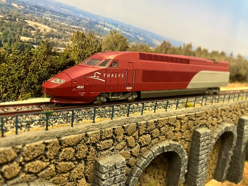 Fausse motrice tgv pba 4533 - tgv,