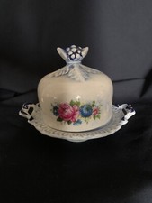 Beurrier signé Vecchia Ceramica Fiorentina, décor floral, petit modèle.