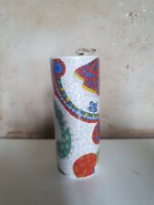 Joli porte-bougie chauffe-plat en porcelaine polychrome. Hommage à A.GAUDI