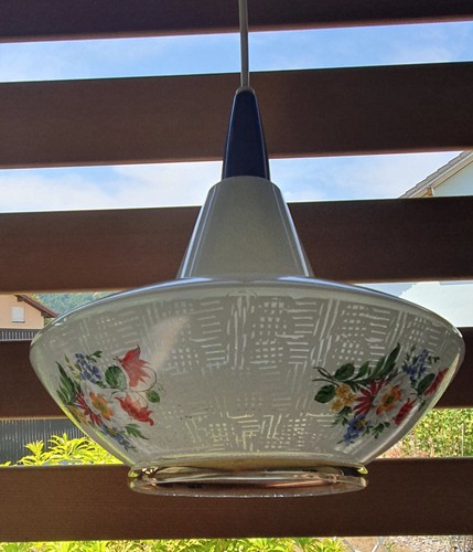 Lustre suspension space - suspension, age