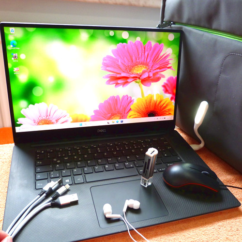 Dell xps 9570 fibre - fibre, carbone