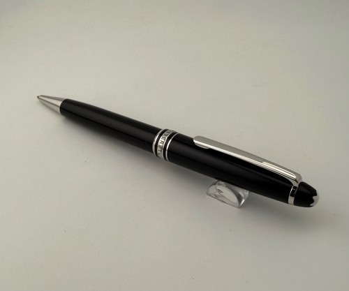 Stylo bille authentique - à,