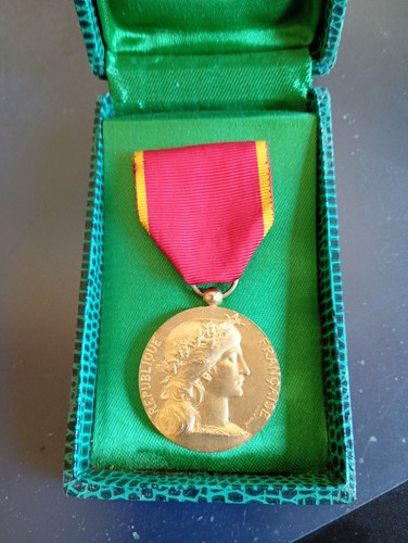Medaille travail societe - travail,