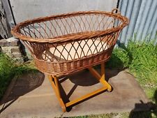 Ancien Berceau Lit Bébé ALVI Osier Tressé + Châssis Bois + Roulettes Vintage