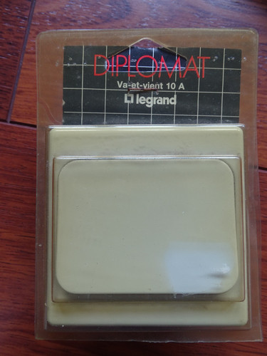 Legrand diplomat - legrand,