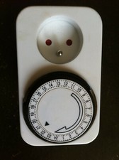 Programmateur secteur journalier 3500W Prise 24h 