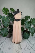 Robe beige et noir pour