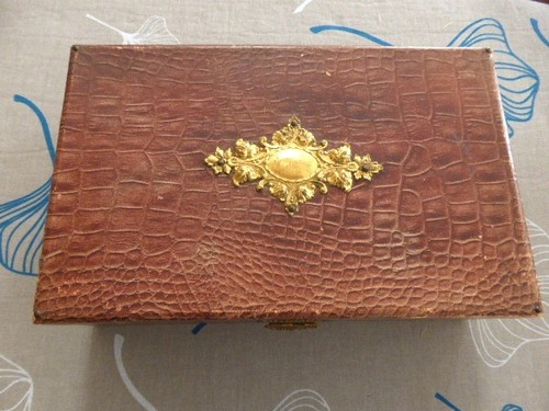 Beau coffret ancien pour