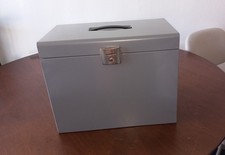 Classeur ménager en métal