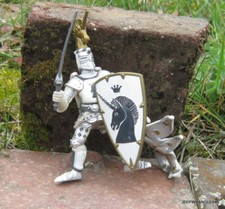 PAPO 2007 / FIGURINE CHEVALIER  MOYEN-AGE GENRE PLASTOY SCHLEICH BULLY