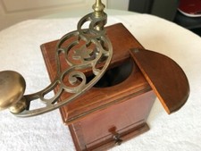 moulin à café ancien -