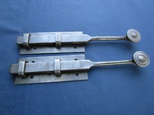 2 targettes fer longueur 24,5