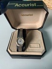 Montre à quartz précise