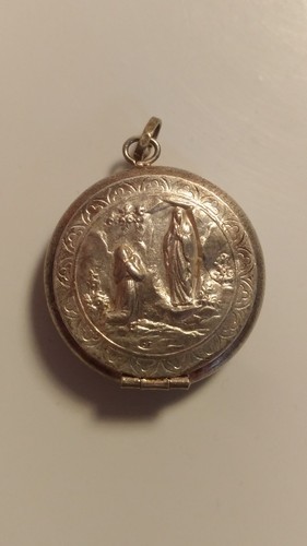 Ancien pendentif religieux - , /