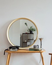 Igor, le grand miroir rond