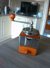 ANCIEN  ET SUPERBE MOULIN A