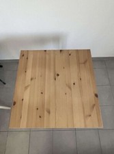 ensemble table et chaises de