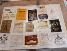 ? Lot 15 Etiquettes De Vin anciennes  
