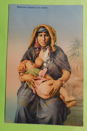 Cpa bedouine allaitant son - cpa,
