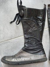 PATAUGAS Bottes originales en cuir noir et bronze avec lacets fantaisie P. 40