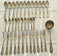 Ménagère Ercuis en Métal Argenté  modèle IRIS – 35 Pièces