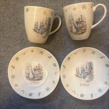 Lot de 2 tasses et soucoupes