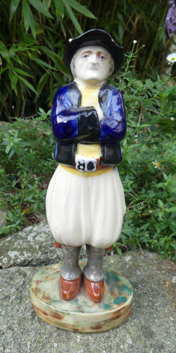Personnage breton quimper - hb,