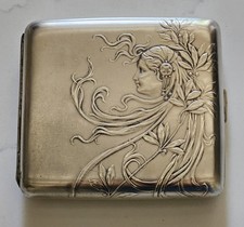 Etui à cigarettes en métal décor Art Nouveau Femme Gout MUCHA 1900