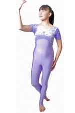 Combinaison à manches courtes