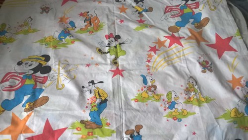 Drap les personnages disney - les,