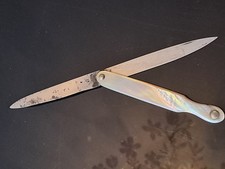 Ancien couteau à la berge, lame argent et acier, nacre, rivets molletonés, XVIII