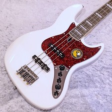 Basse électrique Sire V7