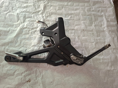 Platine droite avec maitre - platine,