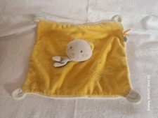 DOUDOU PLAT SUCRE D'ORGE CHAT jaune blanc bleu arc en ciel étoile carré Tbé 