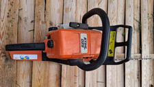 Tronçonneuse Stihl 025 HS non fonctionnelle pour pèces voir descriptif