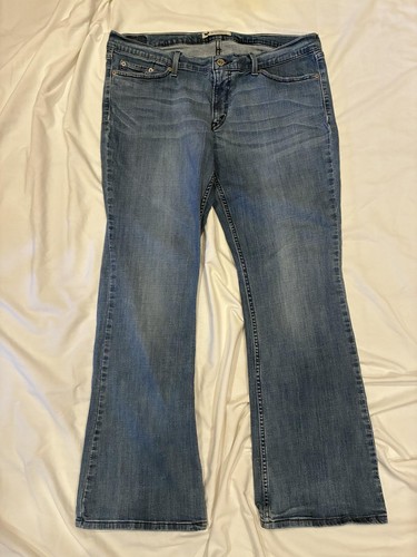 Levis womans 17m 524 too - levis, sz