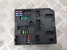 Boitier Fusible - RENAULT MEGANE IV (4) 1.5L DCI 110CV - Réf : 284B66727R