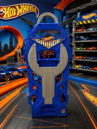 Hot wheels mega garage carry - hot,