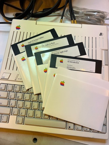 Apple iic computer system - apple,